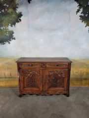 Buffet bas Louis-XV-Anrichte aus Nussbaum