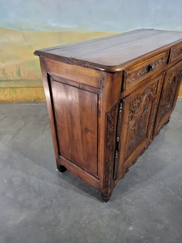 Buffet bas Louis-XV-Anrichte aus Nussbaum — Sehr guter Zustand