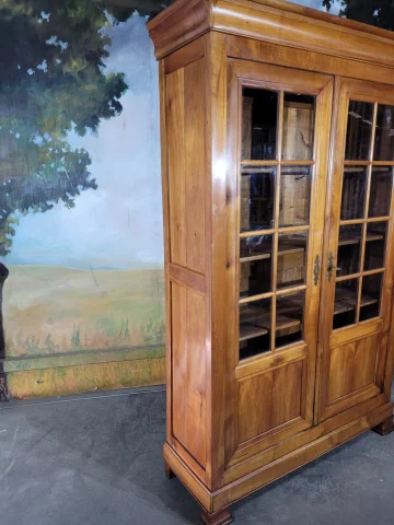 Bibliothèque Louis-Philippe aus Kirschbaum — Sehr guter Zustand