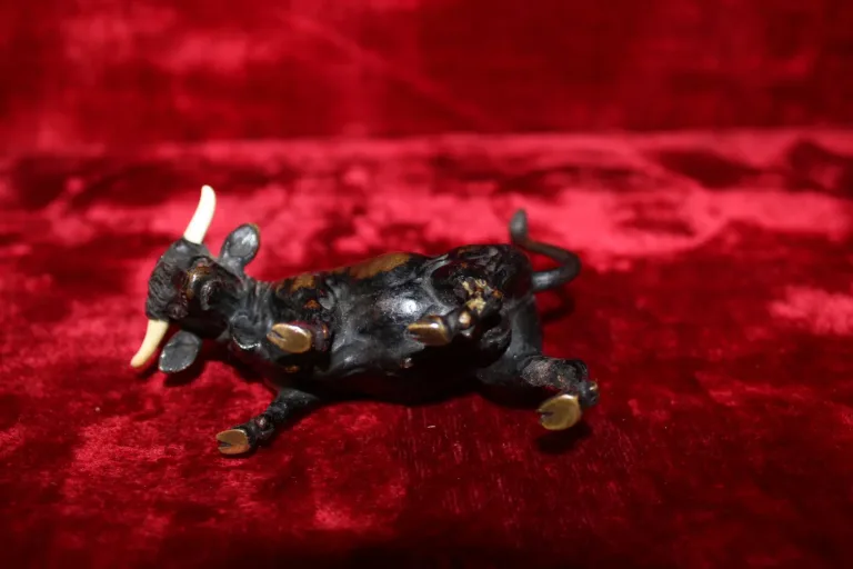 VIENESE BRONZE BULL