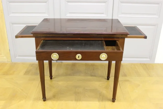 ARCHITECT TABLE