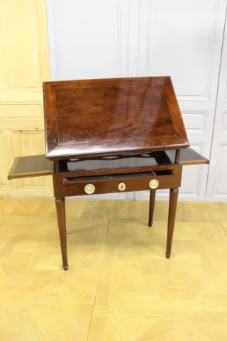 ARCHITECT TABLE
