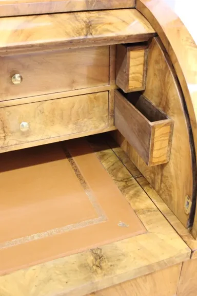 Bureau à cylindre d'époque restauration