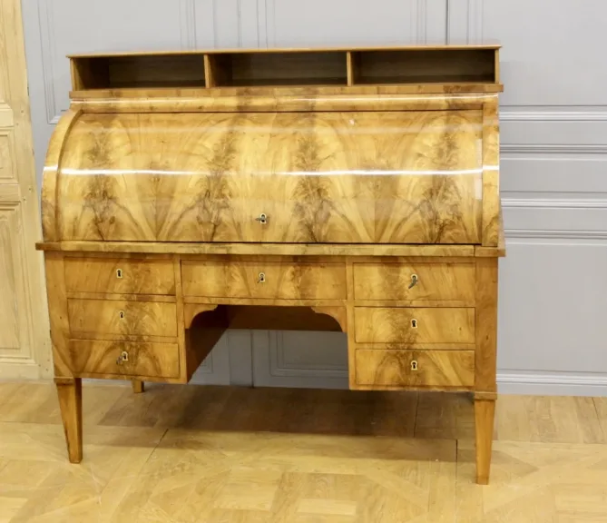 Bureau à cylindre d'époque restauration