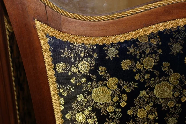 PANTALLA DE ESTILO LOUIS XVI