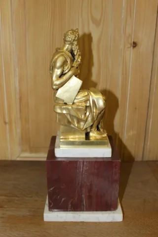 BRONCE DE MOZÉS
