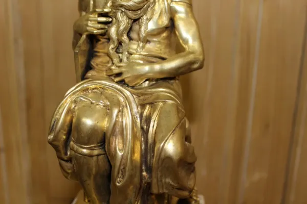 BRONZE VON MOSES