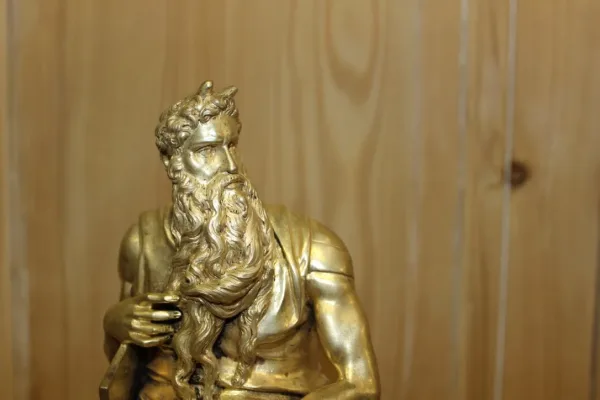 BRONZE VON MOSES