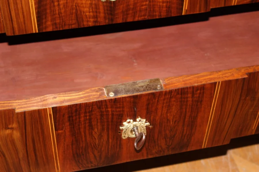 Commode  Louis XVI Suisse fin XVIII