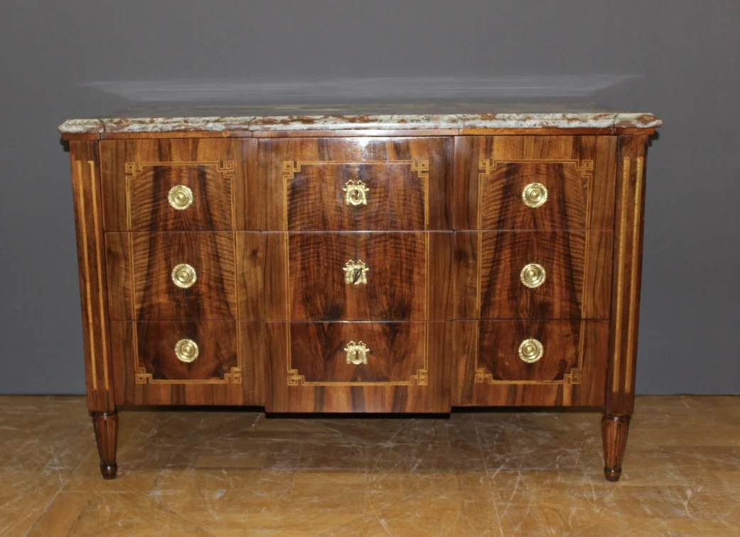 LOUIS XVI  CHEST OF DRAWERS