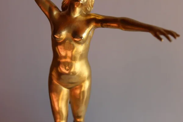 BRONZE SCULPTURE BY DURQUET