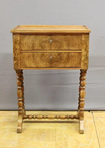 Chiffonnier Louis Philippe en Noyer