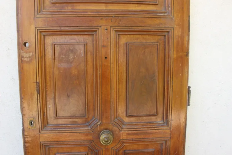 Porte d'entrée en noyer XIX