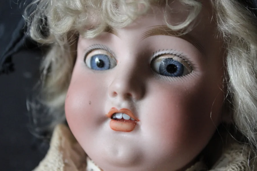 Poupée tête porcelaine marqué S&C germany
