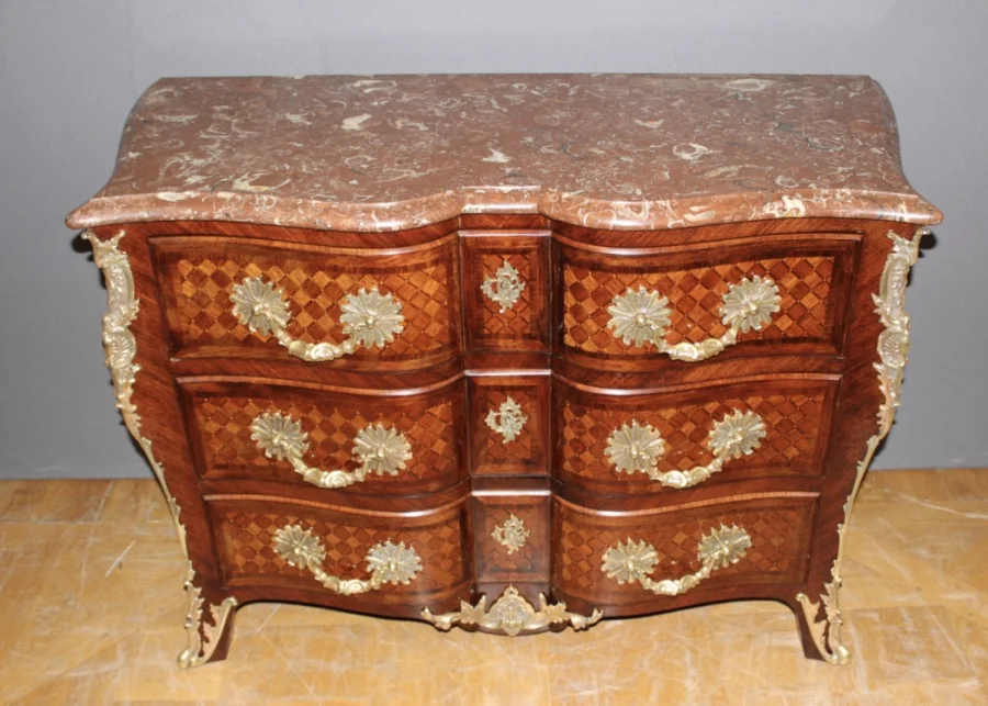 LOUIS XIV STYLE BRUST DER SCHUBLADEN