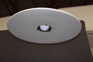 lustre design en tôle noir et blanc édition FLOS