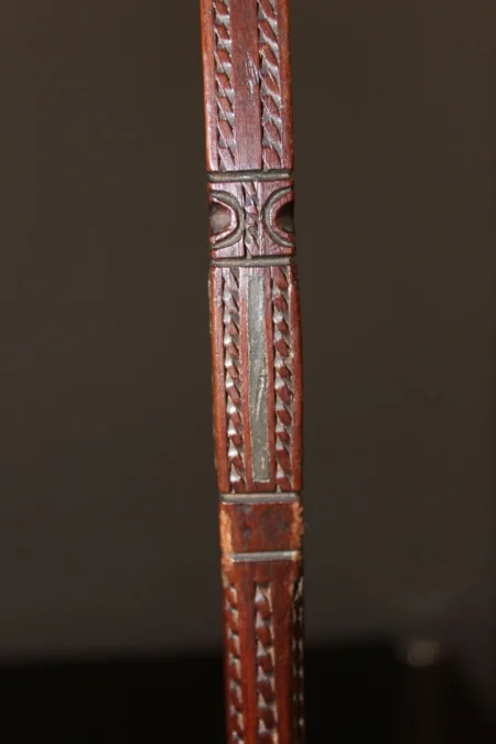 Quenouille et porte quenouille en bois et étain XIX