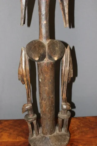 ESCULTURA AFRICANA