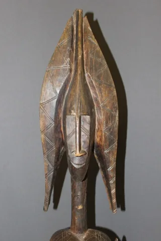 ESCULTURA AFRICANA