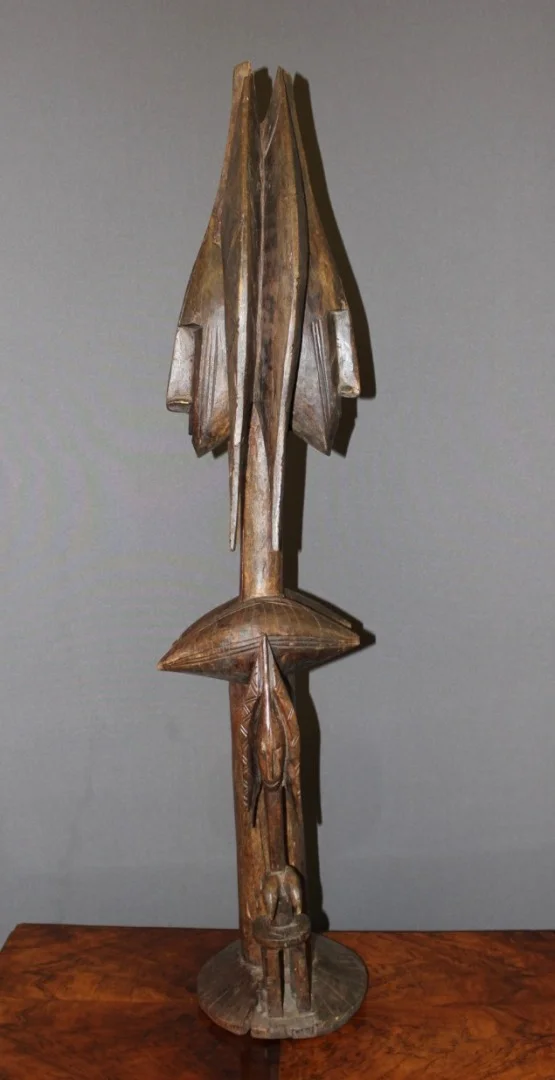 ESCULTURA AFRICANA