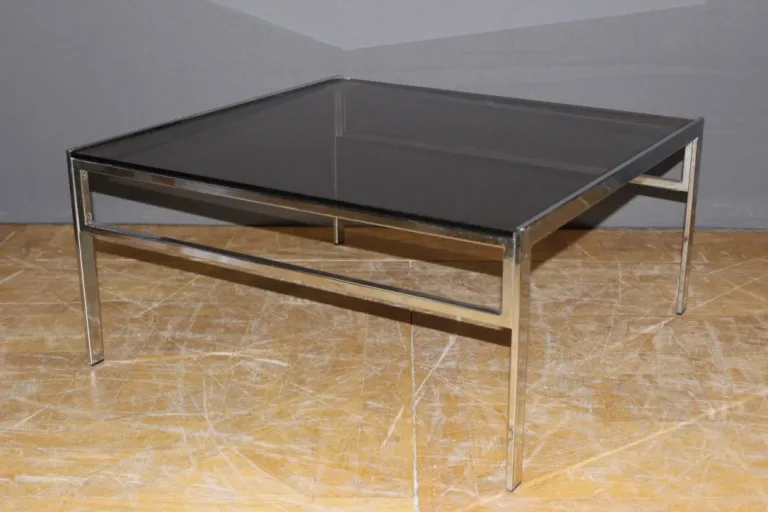 Table Basse En Chrome Et Verre Fumé Vers 1970