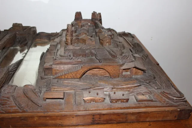Maquette De Village En Noyer XIX