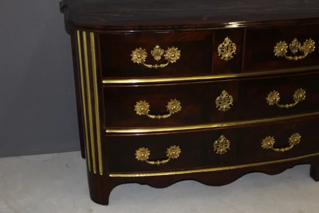 FRENCH REGENCY PERIOD CHEST OF DRAWERS