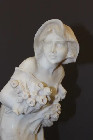 Alabaster Sculpture Representing A Young Woman With Roses Around 1900