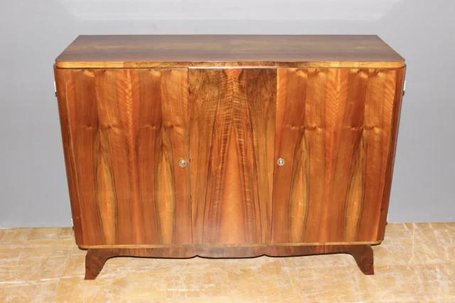 Bahut Art Déco en noyer vers 1940