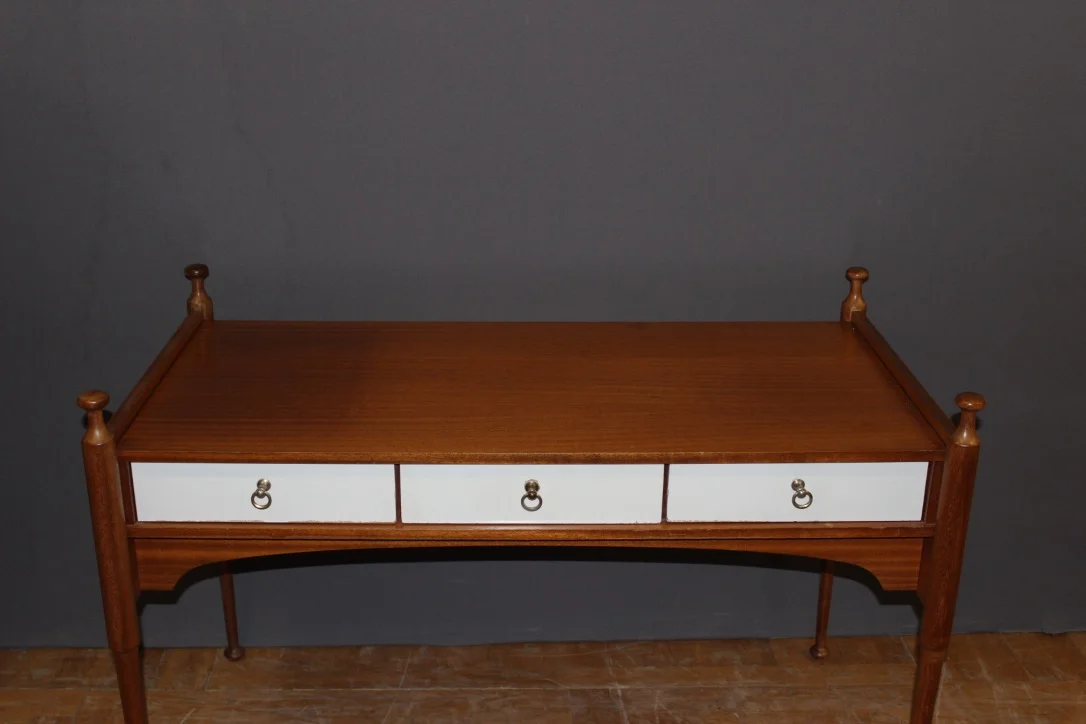 VINTAGE SCHREIBTISCH