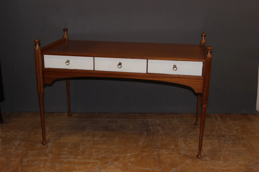 VINTAGE DESK