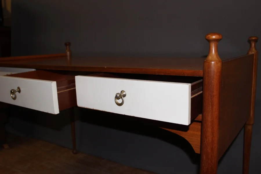 VINTAGE DESK