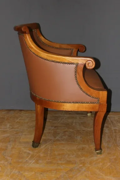 SESSEL AUS DER FRANZÖSISCHEN RESTAURIERUNGSZEIT