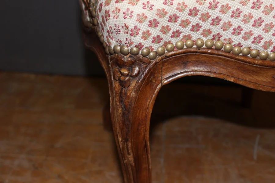 Paire de cabriolets d'époque Louis XV en hêtre