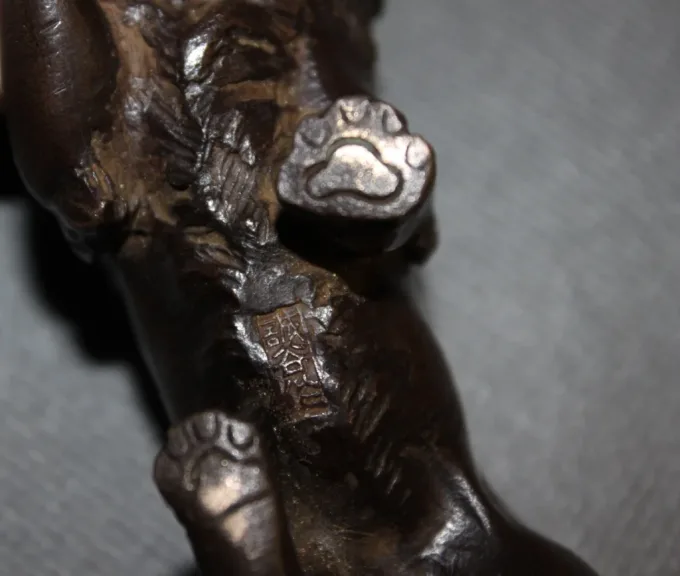 BRONZE-OKIMONO