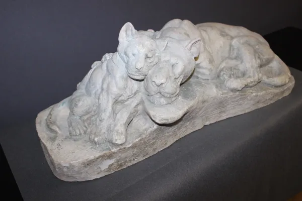 PLASTER LION
