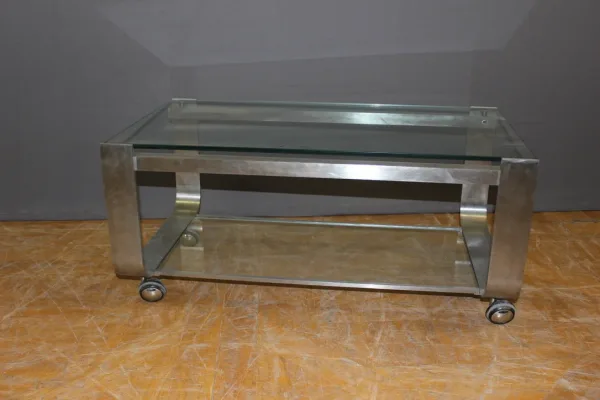 Table basse à deux plateaux vers 1970