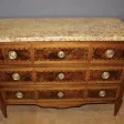 Commode d'époque Louis XVI en noyer et marqueterie vers 1780