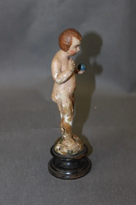 Enfant Jesus en bois sculpté polychrome XVIII