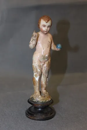 Enfant Jesus en bois sculpté polychrome XVIII