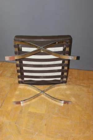 Fauteuil Barcelona et son ottoman par Mies Van Der Rohe vers 1970