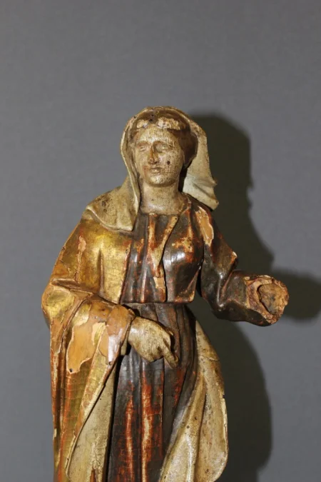 Sculpture d'une Sainte En Bois Polychromé Et Doré XVIII
