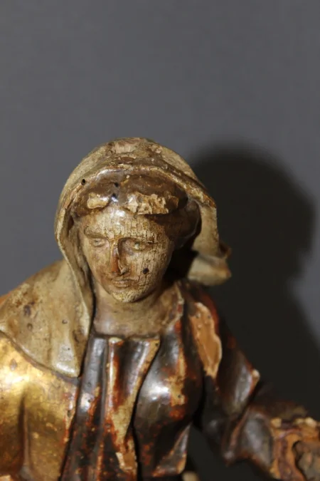 Sculpture d'une Sainte En Bois Polychromé Et Doré XVIII