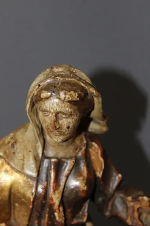 Sculpture d'une Sainte En Bois Polychromé Et Doré XVIII