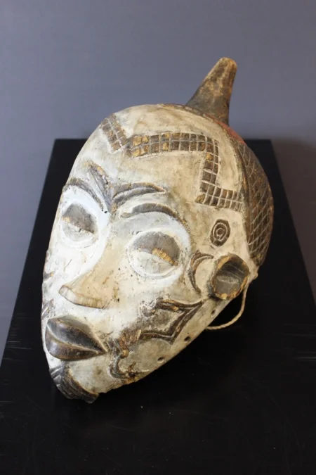 Masque Africain origine Nigeria vers 1940