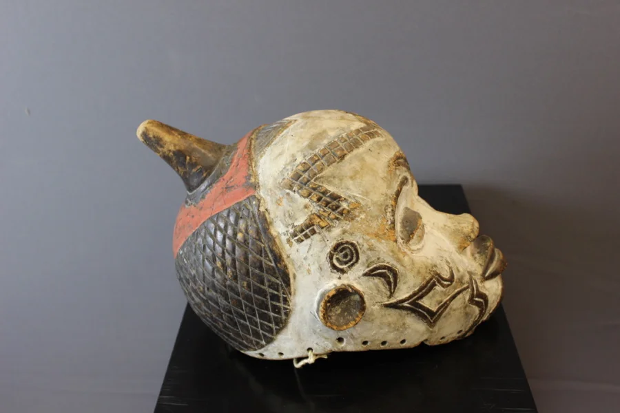 Masque Africain origine Nigeria vers 1940