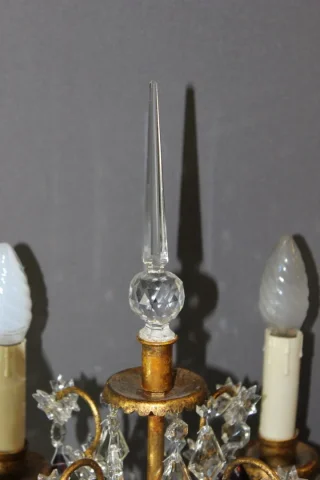 Girandole en métal doré et pampilles vers 1950
