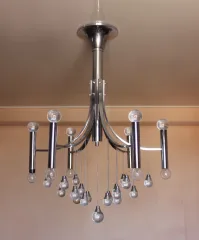 Lustre  Chrome Et Boules De Verres Par Gaetano Sciolari vers 1960