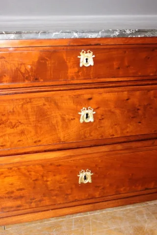 LOUIS XVI PERIOD CHEST OF DRAWERS