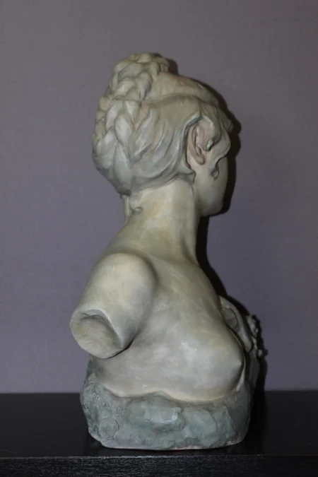 CERAMIC BUST